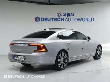 S90