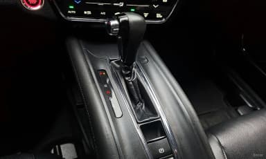 HR-V