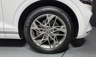 GV70