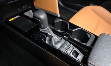 Camry (XV80)
