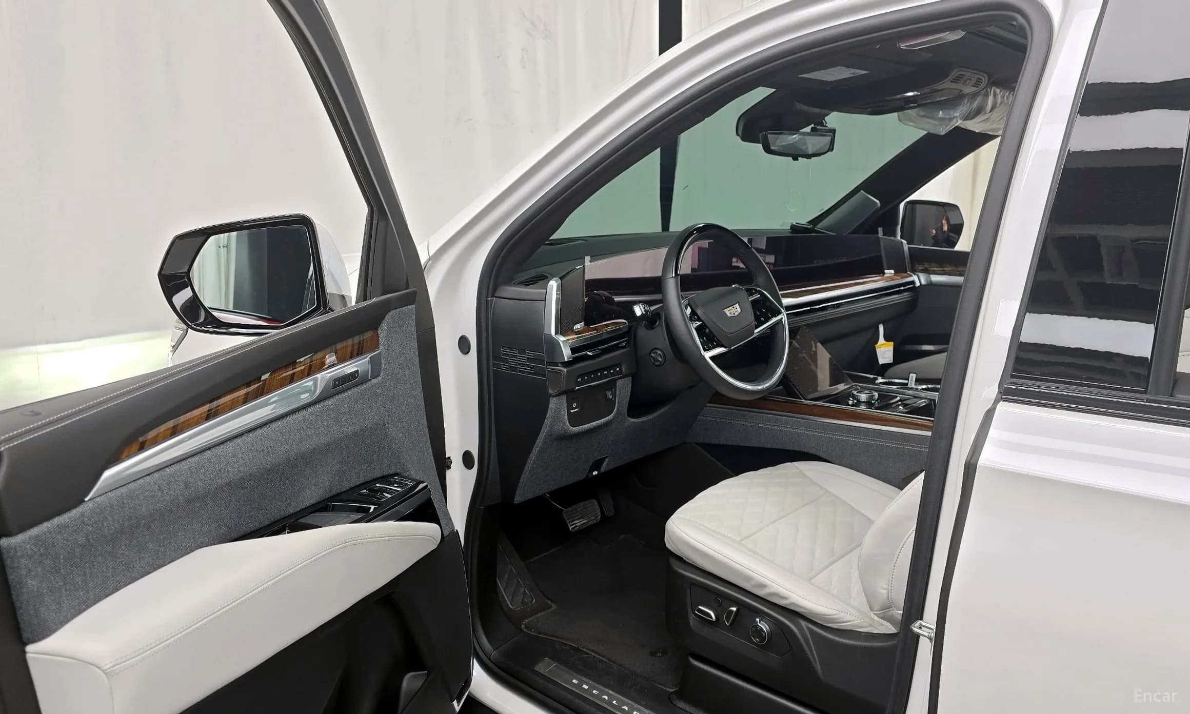 Escalade 5th Generation