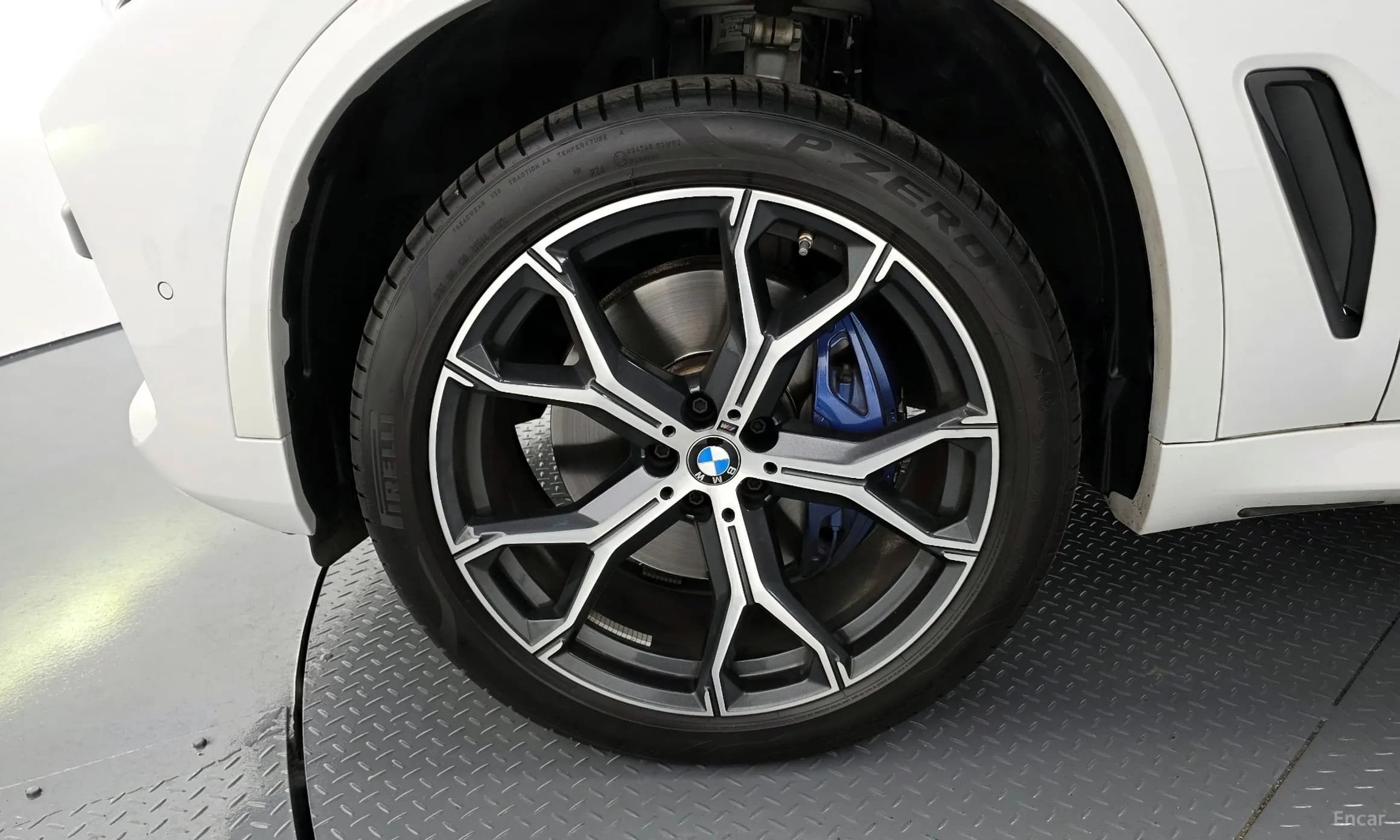 X5 (G05)