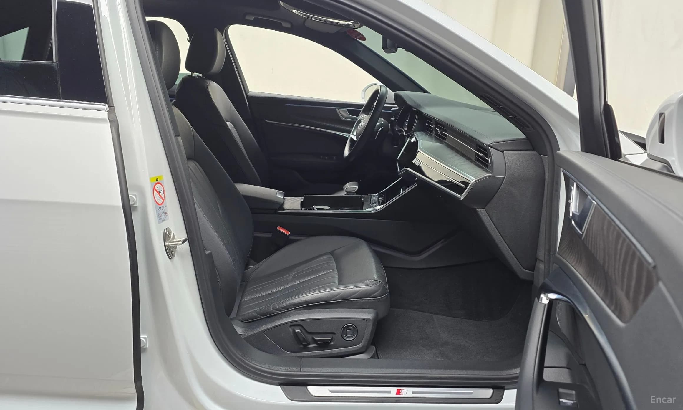 A6 (C8)