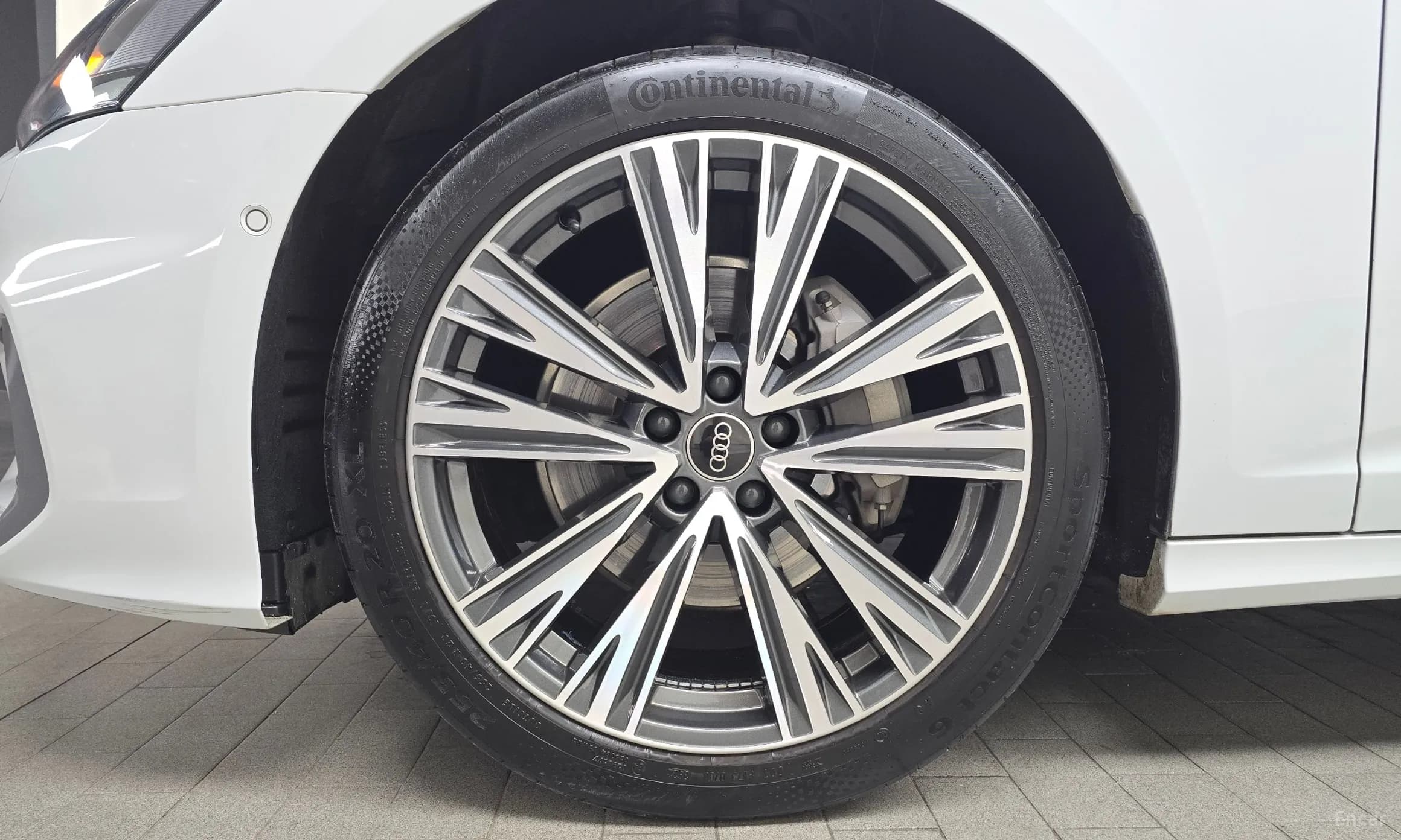 A6 (C8)