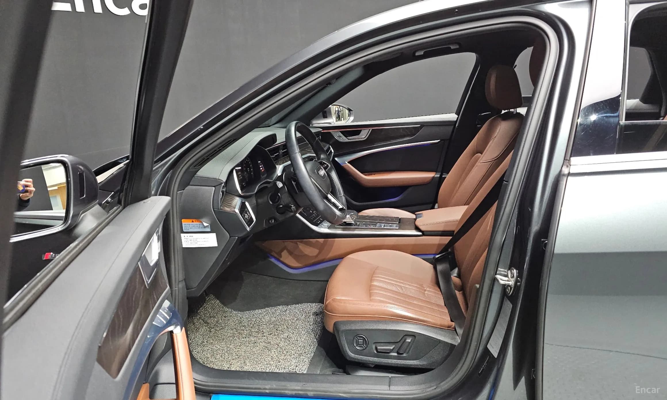 A6 (C8)