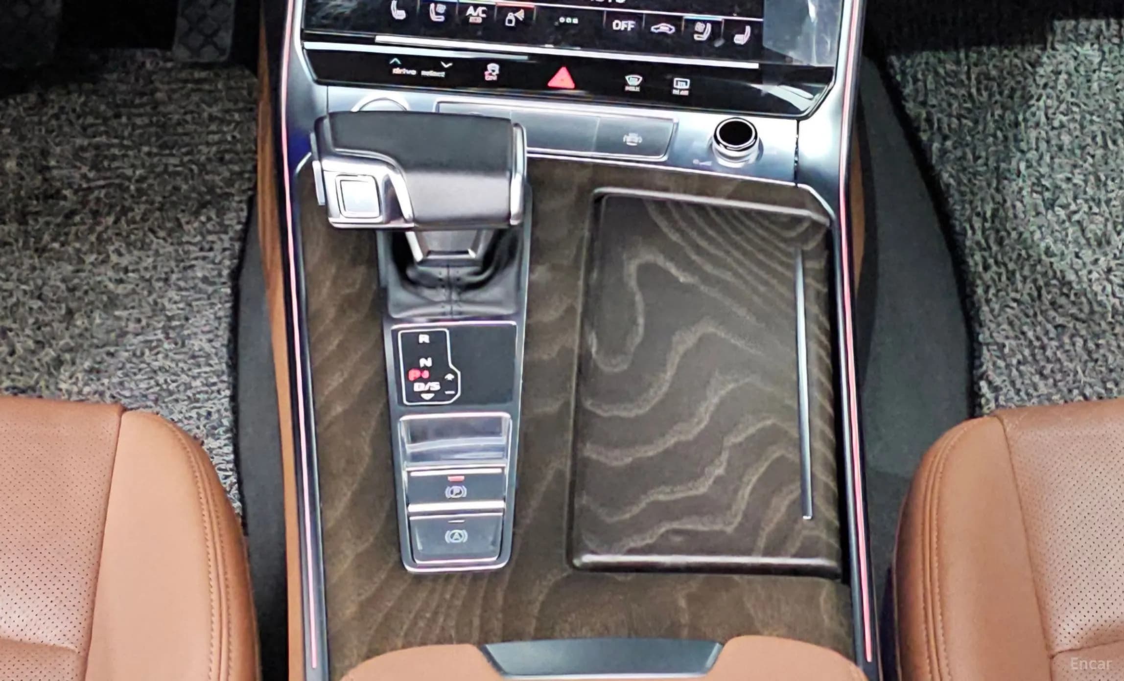 A6 (C8)