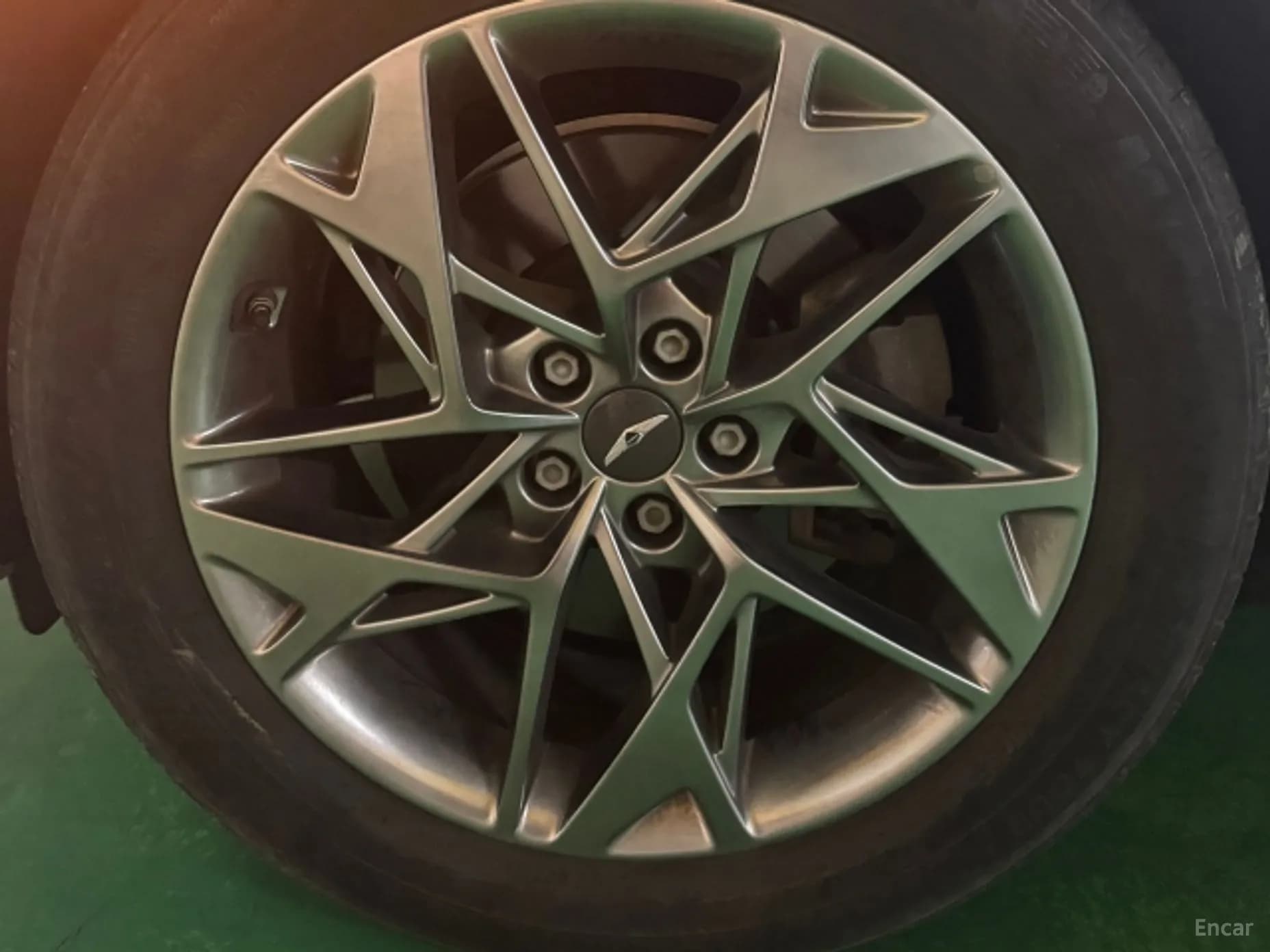 GV70