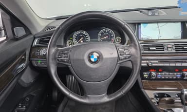 7 Series (F01)