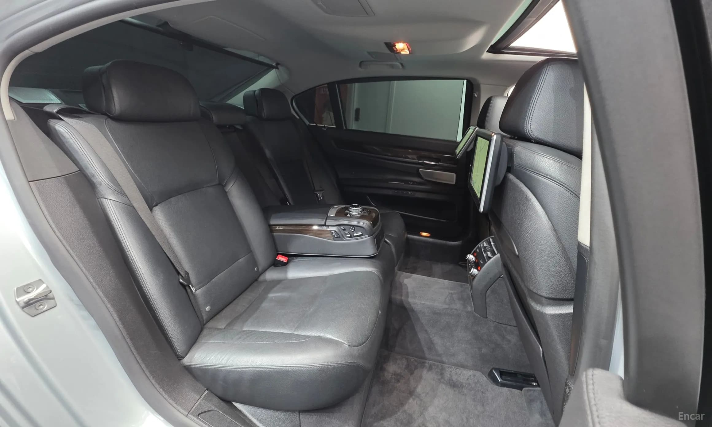 7 Series (F01)
