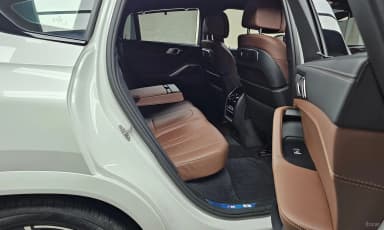 X6 (G06)