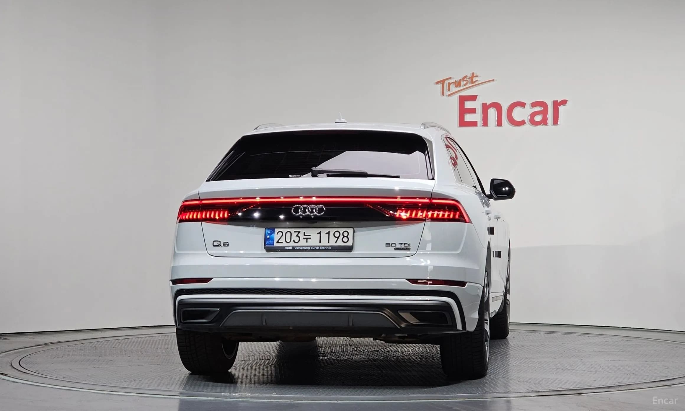 Q8 (4M)
