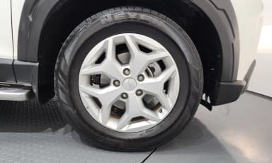 Rexton Sports Khan