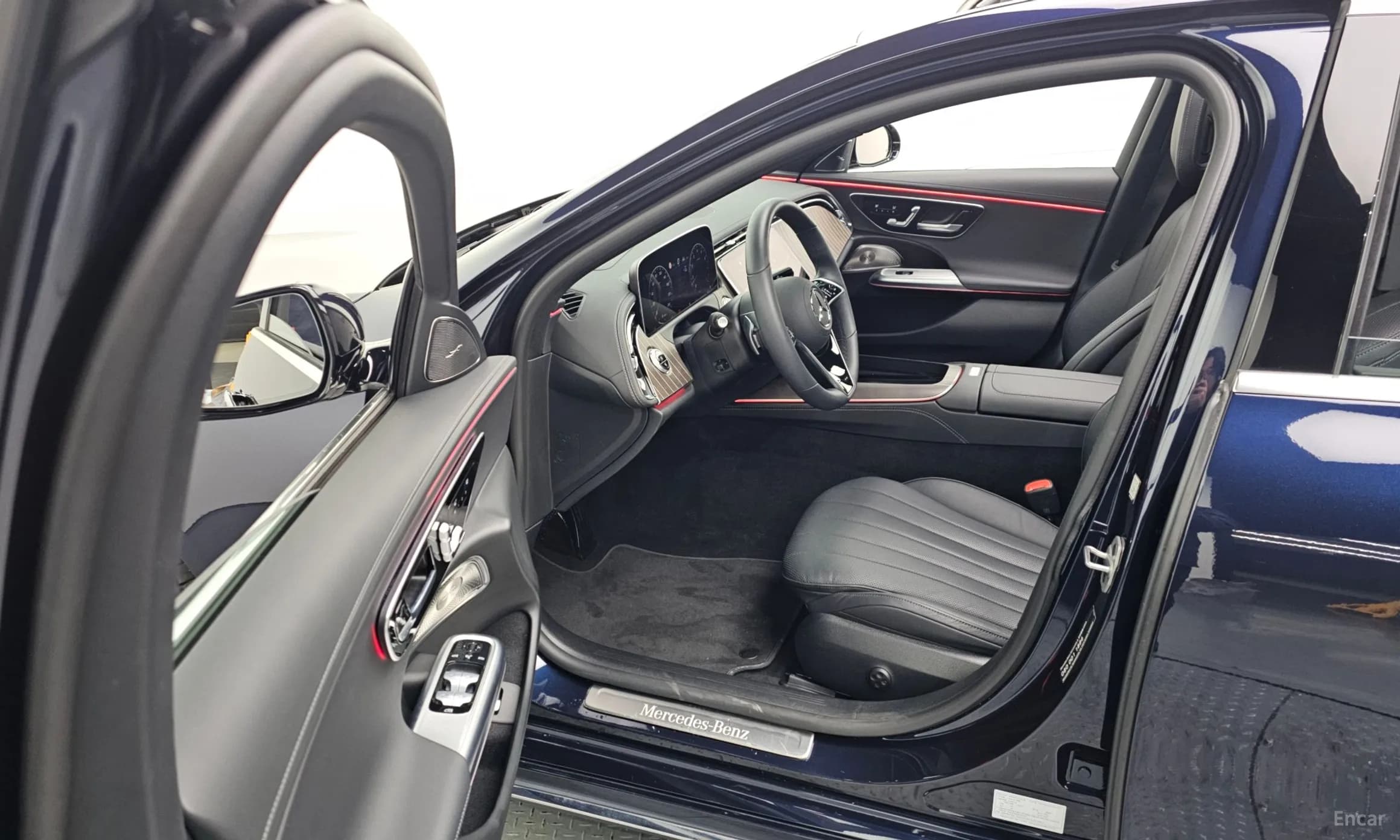 E-Class W214