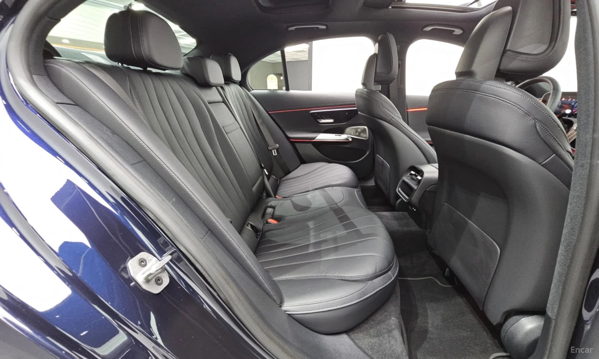 E-Class W214