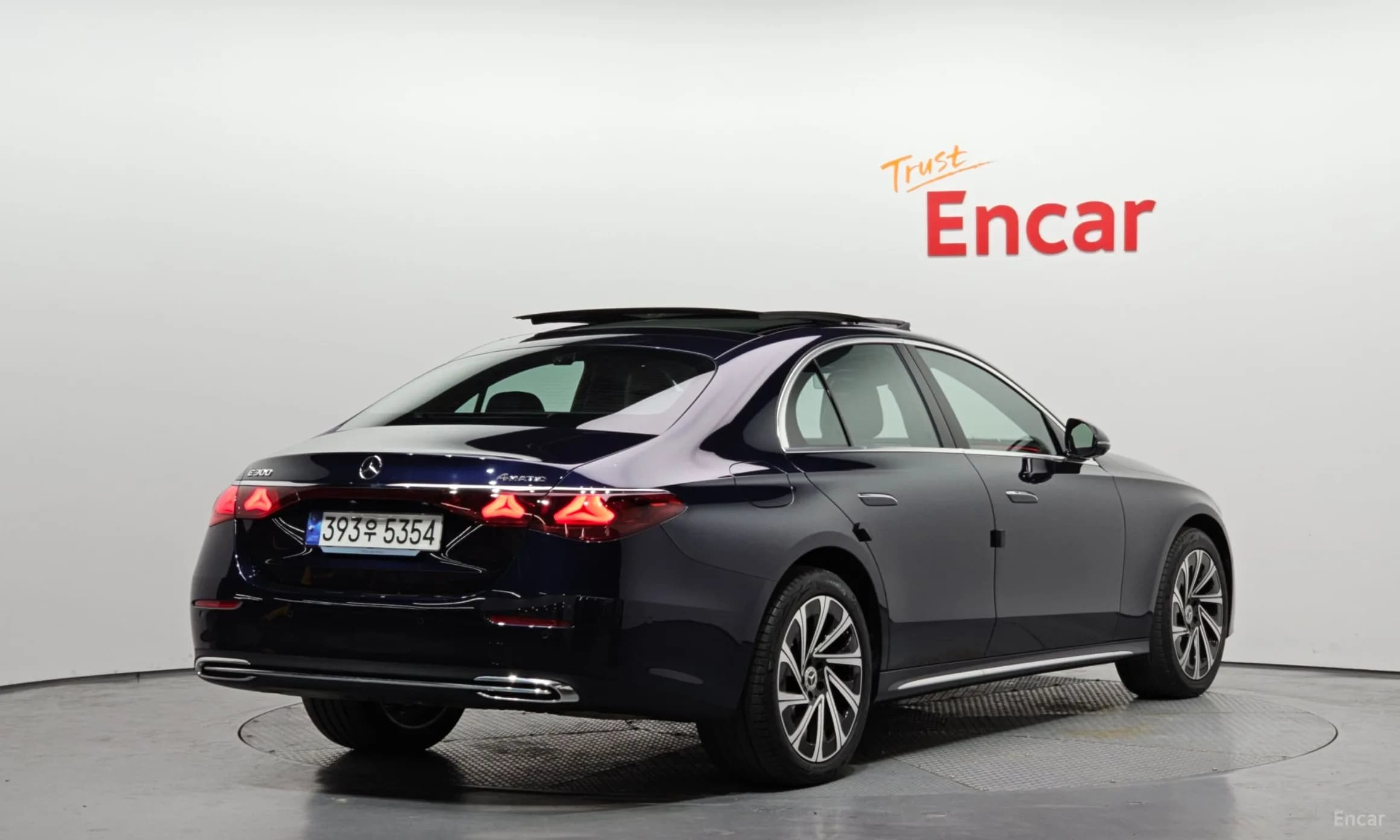 E-Class W214