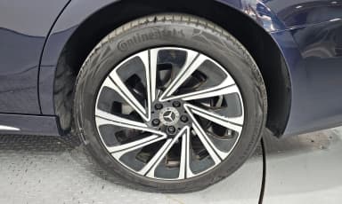 E-Class W214