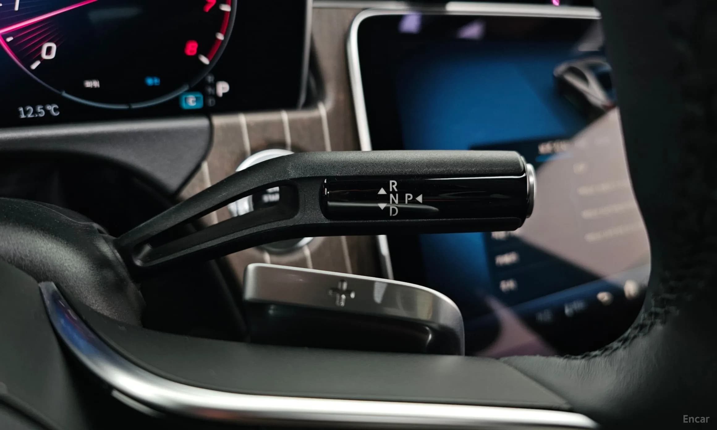 E-Class W214