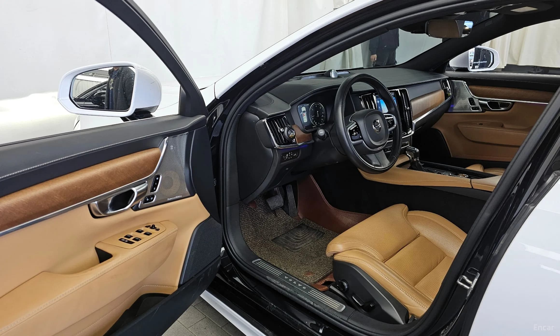 S90