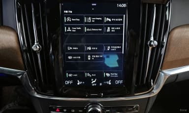 S90