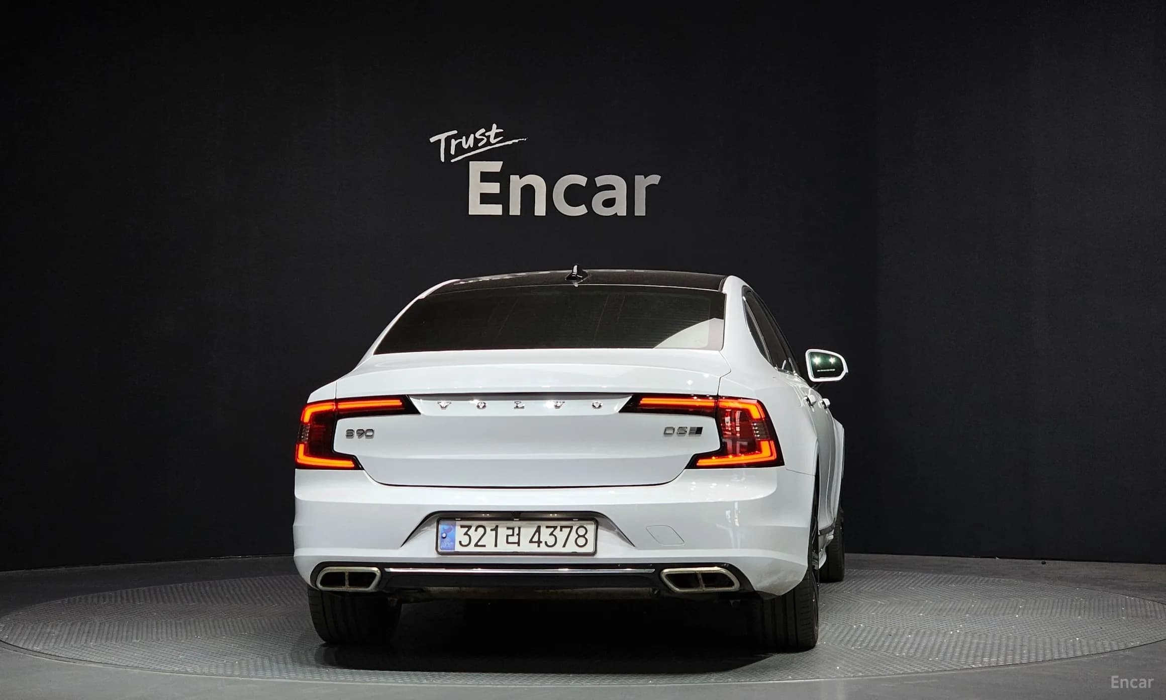 S90