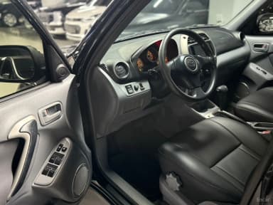 RAV4