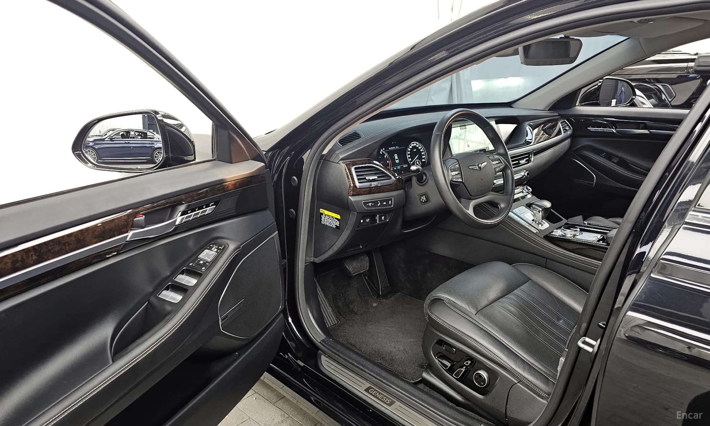 G90