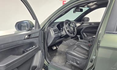 Rexton Sports Khan