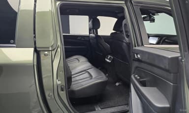 Rexton Sports Khan