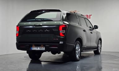 Rexton Sports Khan