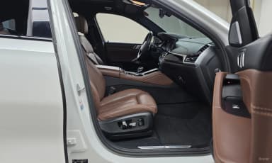 X6 (G06)
