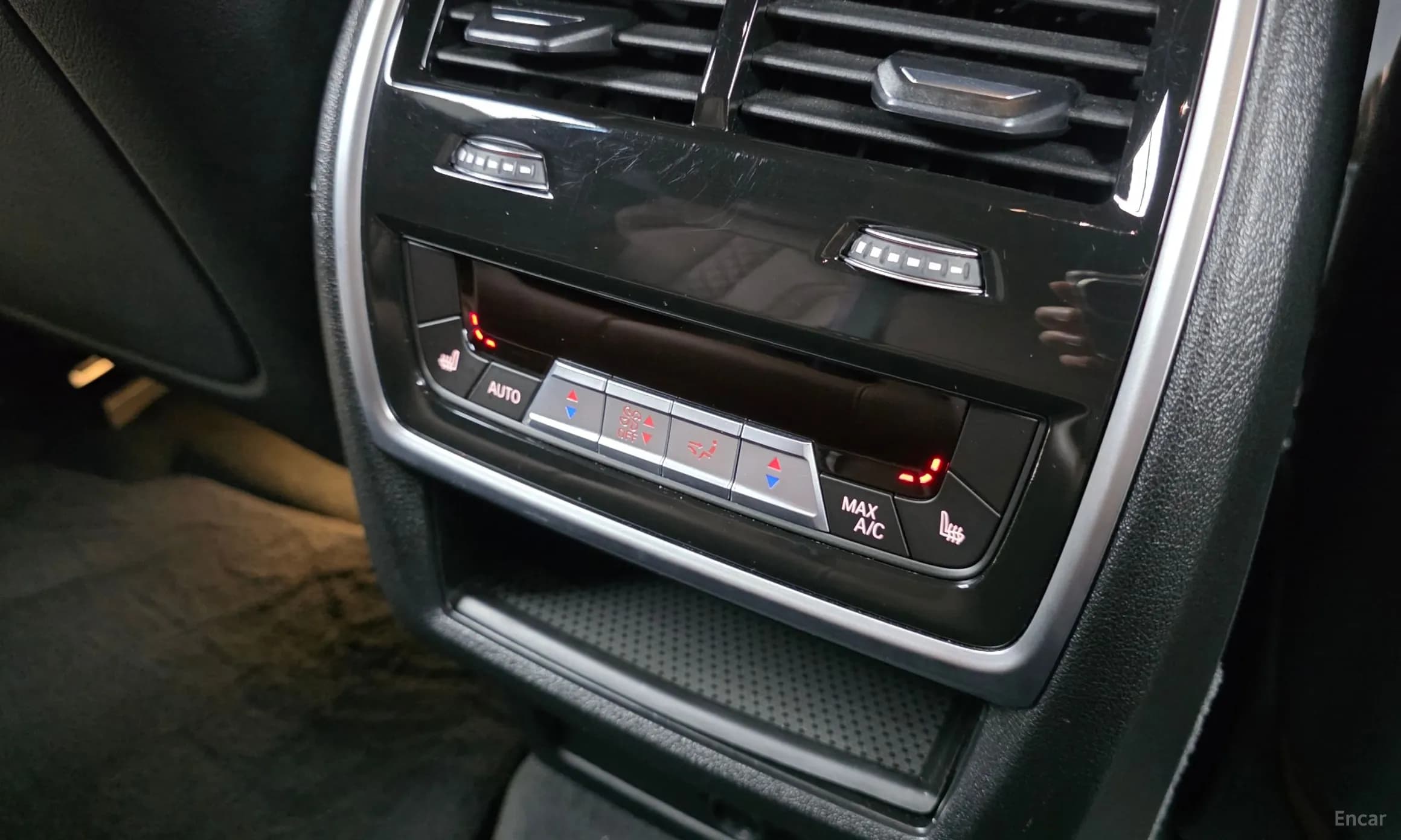 X6 (G06)