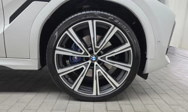 X6 (G06)