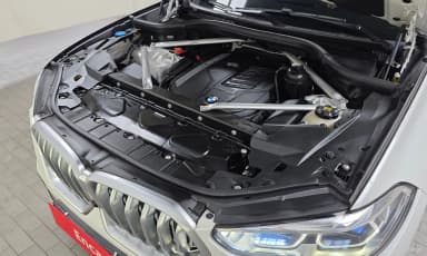 X6 (G06)