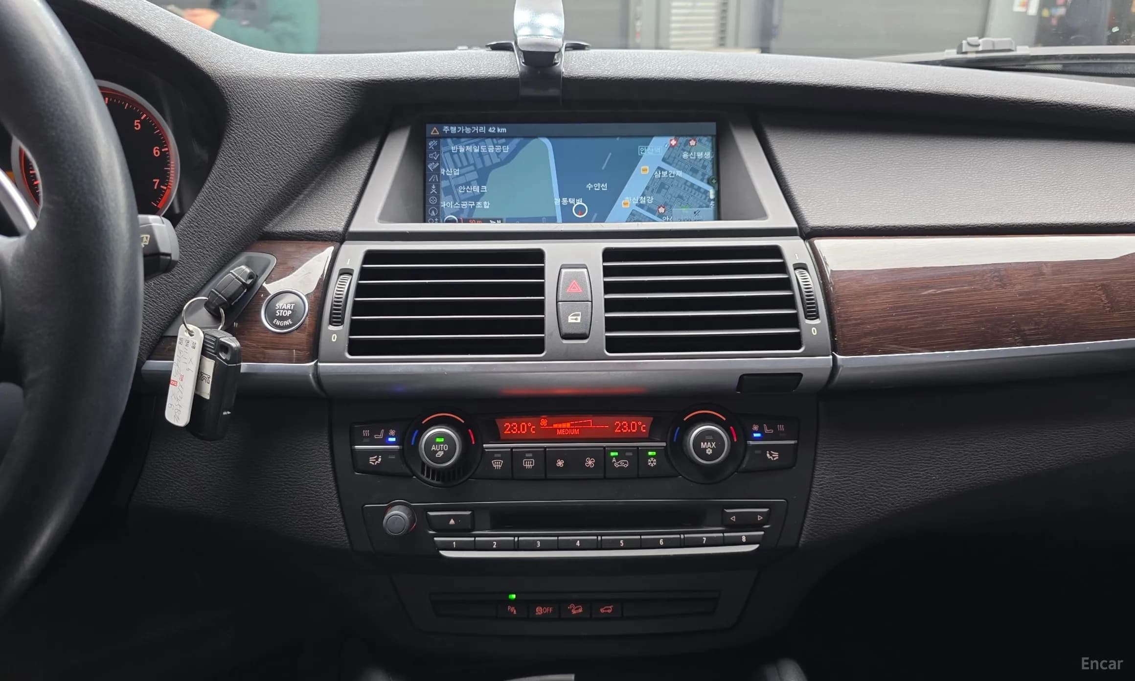 X6 (E71)