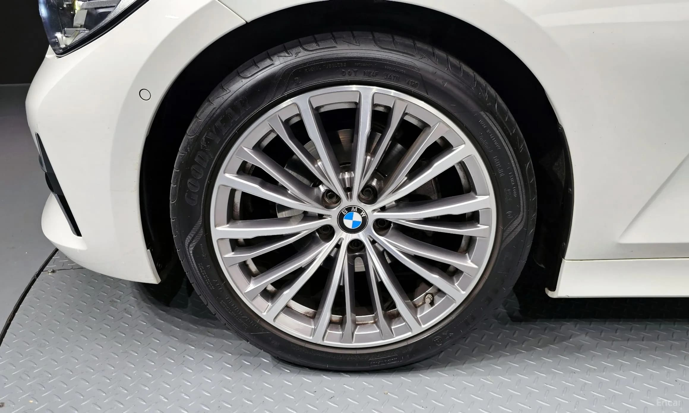 3 Series (G20)