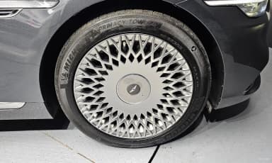 G90