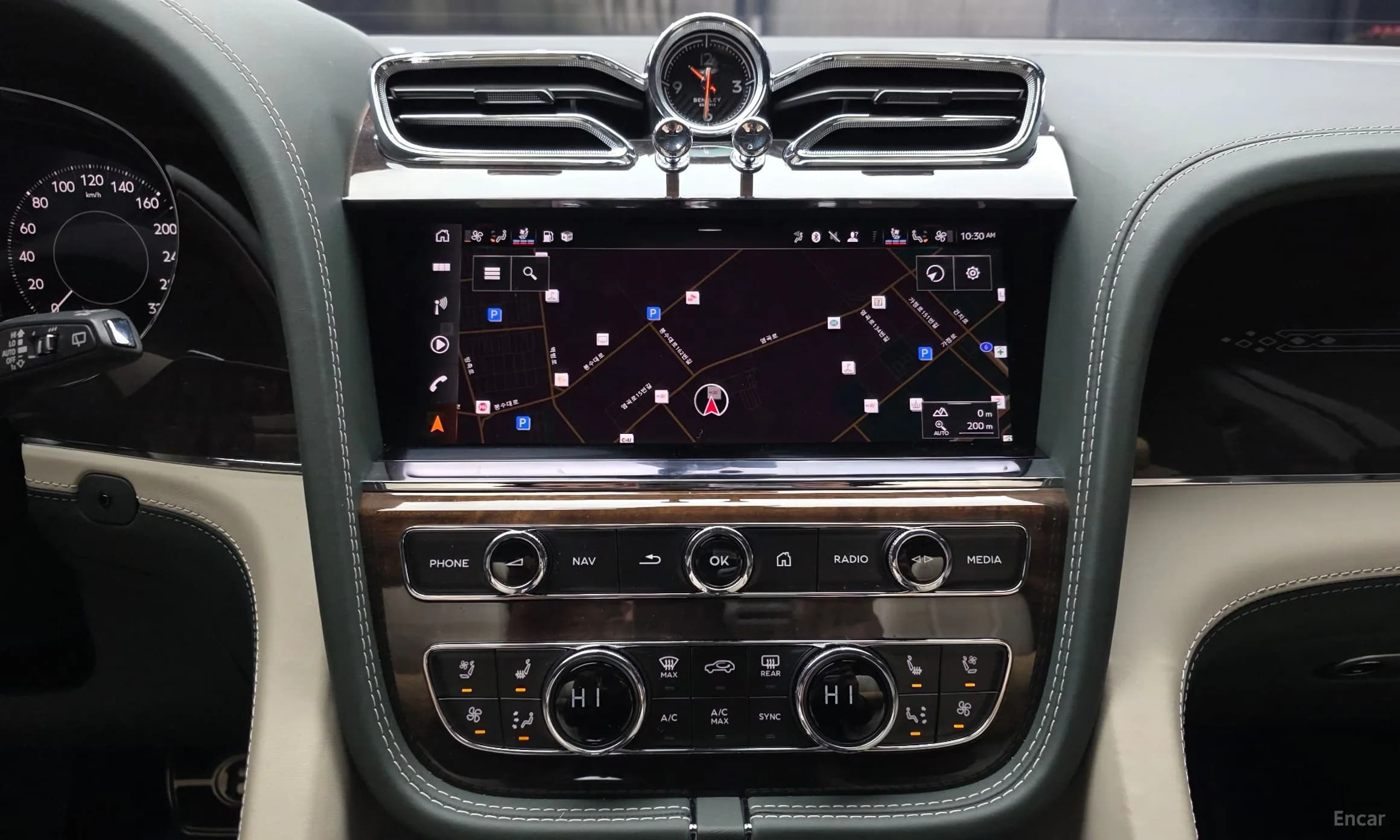 Bentayga