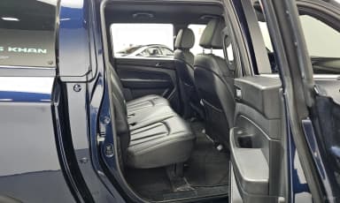 Rexton Sports Khan