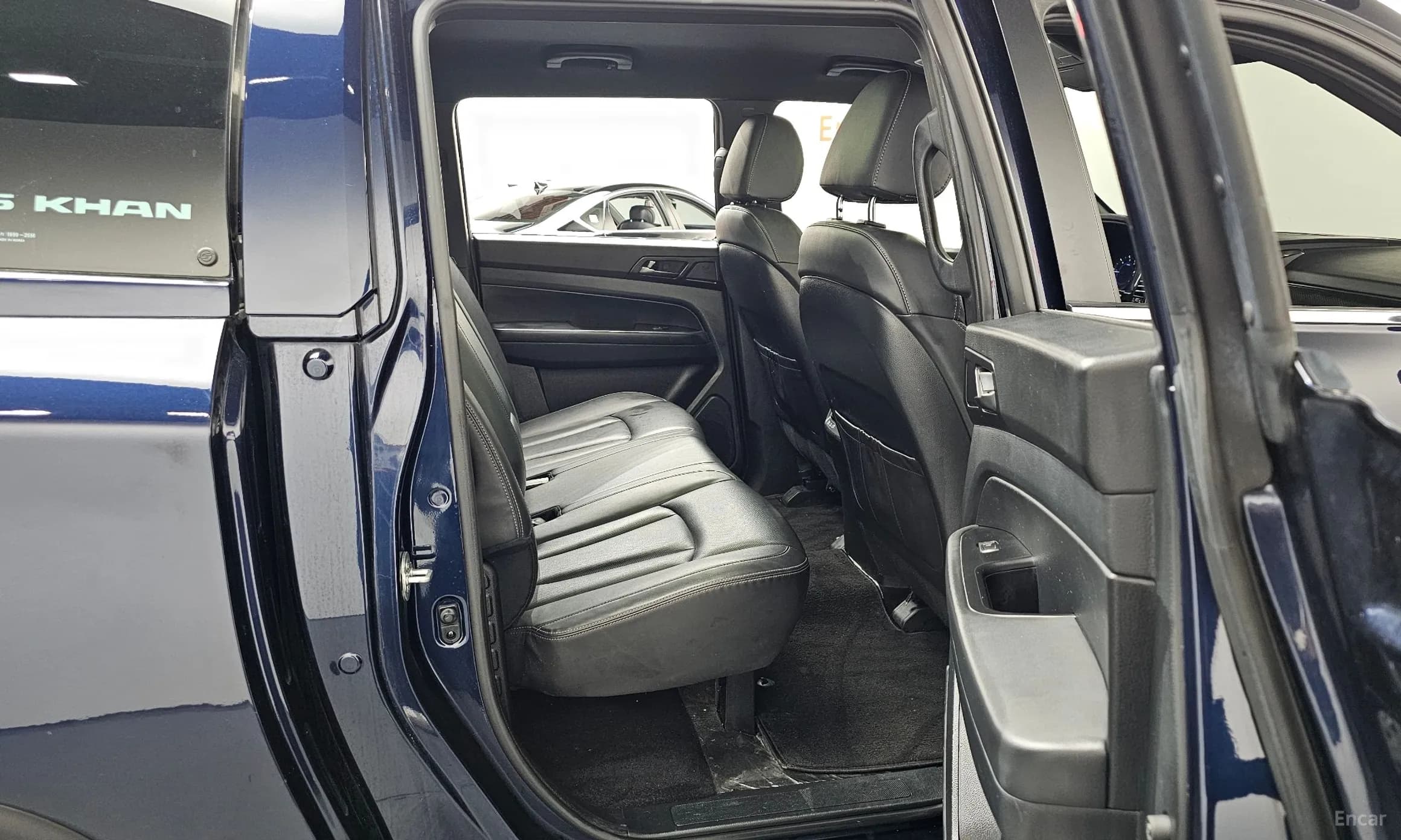 Rexton Sports Khan