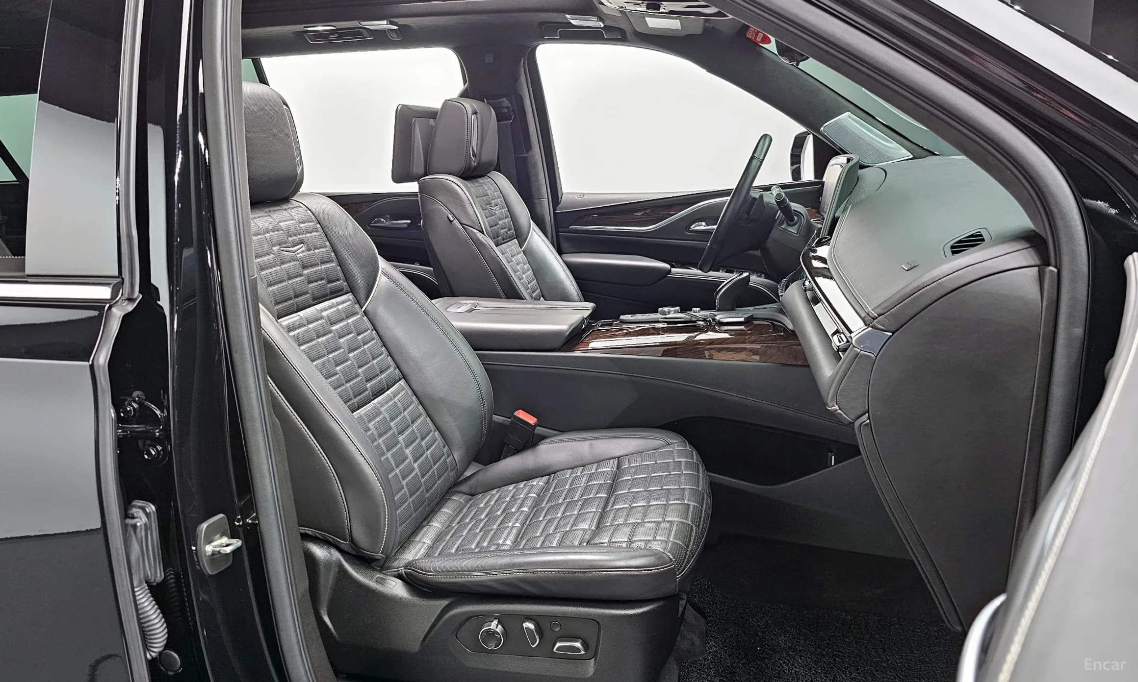 Escalade 5th Generation