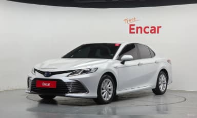 Camry (XV70)