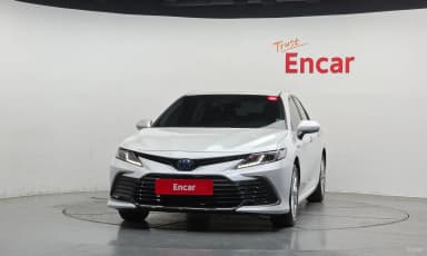 Camry (XV70)