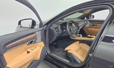S90