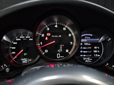 910