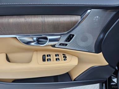 S90
