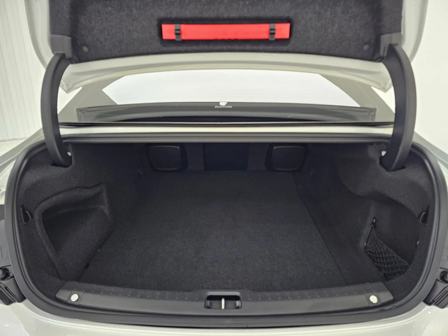 S90