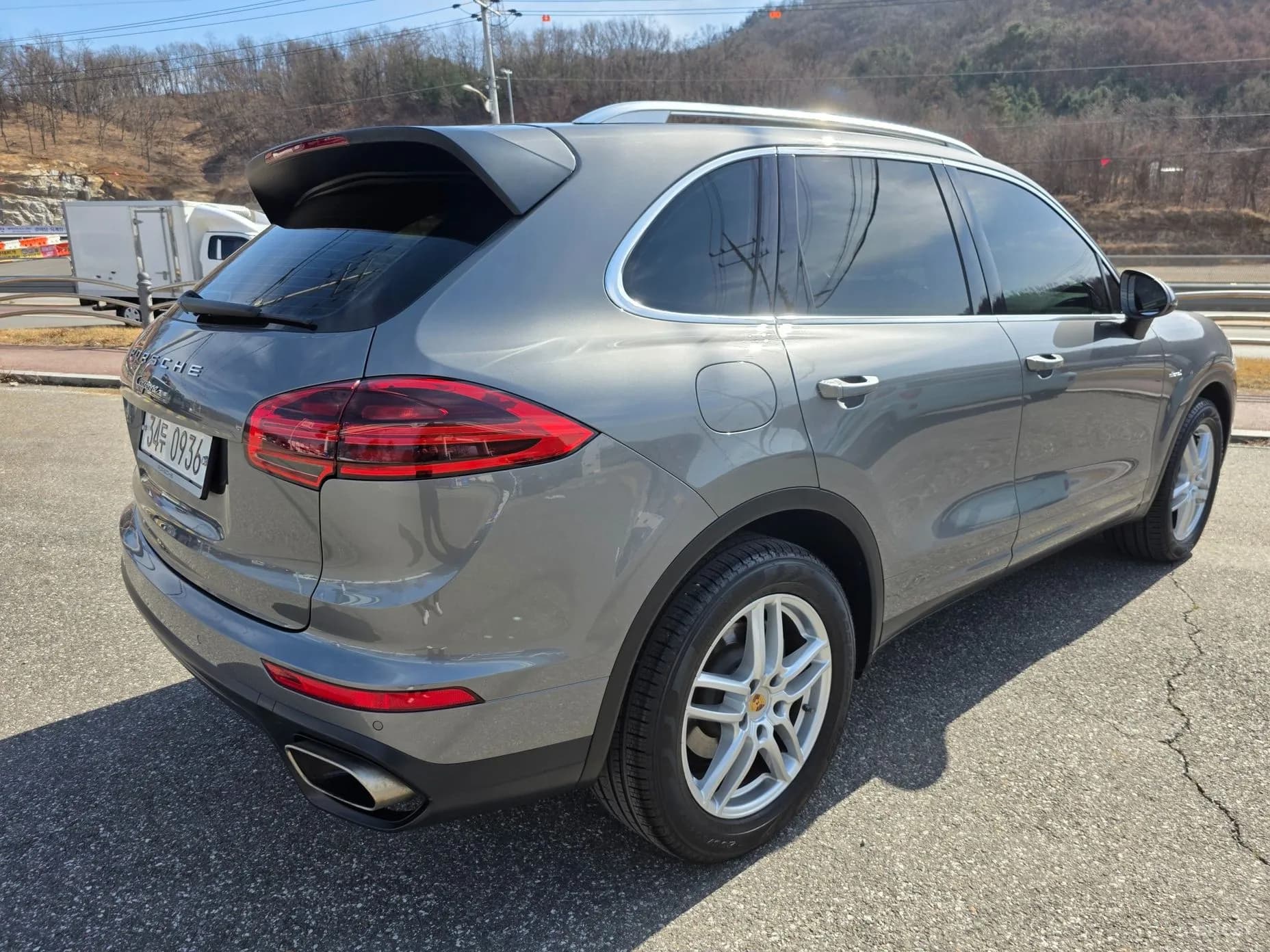 New Cayenne
