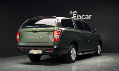 Rexton Sports Khan