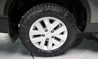 Rexton Sports Khan