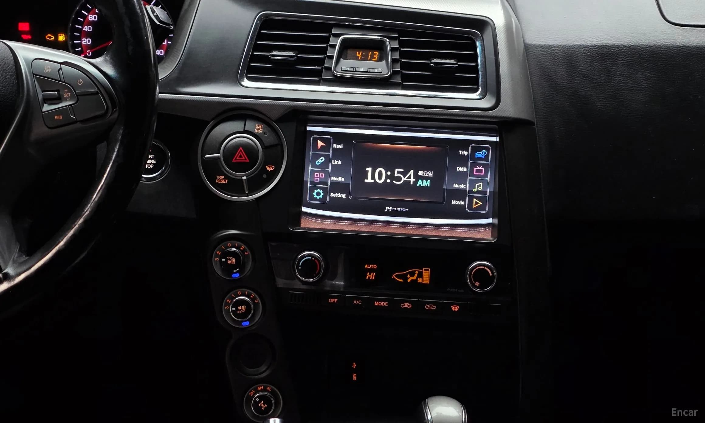 Korando Sports